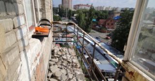 Демонтаж балкона Нягань, цена от 2932 руб.