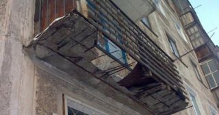 Демонтаж балкона Нягань, цена от 2932 руб.